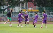 ĐT Việt Nam tập buổi đầu tiên tại Singapore