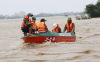 Mưa lũ đã làm 18 người chết và mất tích, ách tắc nhiều tuyến đường