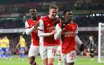 Đại thắng Sunderland, Arsenal vào bán kết Cúp Liên đoàn