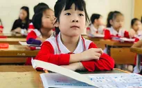 Học sinh lớp 1, 2 tại Hà Nội kiểm tra học kỳ trực tiếp