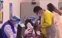 Trung Quốc kỷ luật quan chức lơ là chống dịch