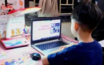 Học sinh tiểu học Hà Nội ôn tập cho kiểm tra trực tuyến