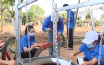 Gieo nụ cười cho trẻ vùng cao từ sân chơi cộng đồng