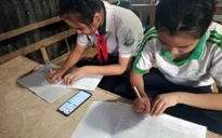 Sóng và máy tính đến với học sinh khó khăn