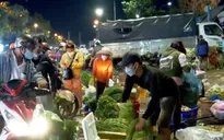 Nguy cơ bùng phát dịch COVID-19 từ chợ tự phát