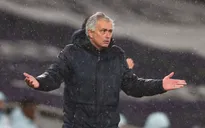 Thua trận trước Man City, Mourinho đổ lỗi cho lịch thi đấu và VAR
