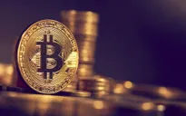 Bitcoin vượt mốc 63.000 USD