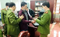 Bắt tạm giam hiệu trưởng chiếm đoạt tiền bảo hiểm của giáo viên, học sinh
