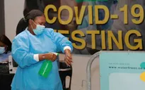 Hơn 111,1 triệu người nhiễm COVID-19 trên toàn cầu, Trung Quốc cấp phép cho 16 loại vaccine