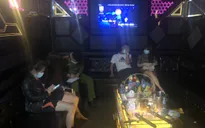 Ninh Bình: Quán karaoke hoạt động bất chấp lệnh cấm