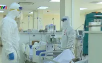 Những y bác sĩ tận tâm bám trụ nơi tuyến đầu chống dịch