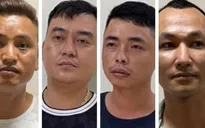 Bắt khẩn cấp nhóm cưỡng đoạt tiền trên xe khách