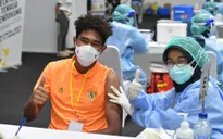 Indonesia tiêm vaccine COVID-19 cho U22 và ĐTQG