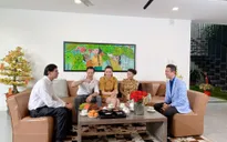 Hồ Ngọc Hà cùng cả nhà "xông đất" VTV, nói về hạnh phúc