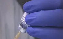 Hộ chiếu vaccine có phải con đường để trở lại bình thường?