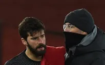 HLV Klopp nói gì về 2 bàn thua "thảm họa" của Alisson Becker?