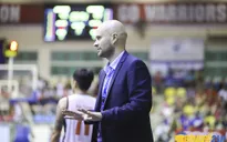 HLV Predrag Lukic gia hạn hợp đồng với Thang Long Warriors