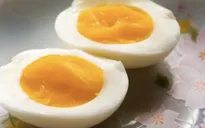 Chuyện tiêu dùng: Trứng luộc siêu lạ hay bắt cá kiểu lười biếng?