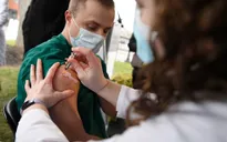 Liên Hợp Quốc phát động chiến dịch ủng hộ phân phối vaccine bình đẳng