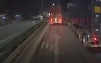 "Ma men" phóng ô tô qua ngã tư với tốc độ "tên bắn"