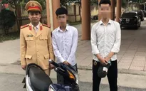 Hai lần xử phạt nam thanh niên "bốc đầu" xe khoe mạng xã hội