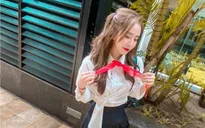 Quỳnh Nga trẻ trung với phong cách nữ sinh