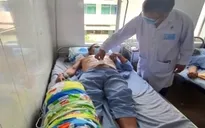 Thủng ruột vì ăn gỏi dưa leo 'lẫn" tăm, ngậm tăm khi ngủ