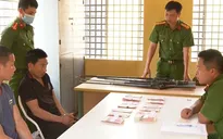 Bắt 2 đối tượng buôn tiền giả, thu giữ nhiều "hàng nóng"