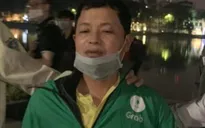 Bắt giữ đối tượng 4 tiền án mặc áo Grab trộm xe tại Hồ Gươm
