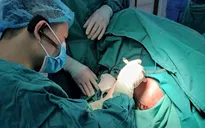 Tai nạn lao động: Nam thanh niên chấn thương sọ não sau khi bị cây đập vào đầu