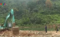 Vụ sạt lở Nhà máy Thủy điện Rào Trăng 3: Phát hiện xác xe máy, máy móc tại bãi bồi thứ nhất