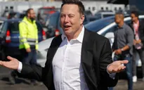 Elon Musk tuyên bố Tesla có thể sớm vượt mặt Apple