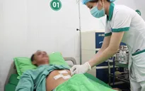 Cắt khối u lách ác tính hiếm gặp cho người đàn ông ở Cà Mau