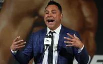 Huyền thoại Oscar De La Hoya quyết định thượng đài trở lại