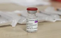 EU siết chặt xuất khẩu vaccine COVID-19: Kinh tế Anh bị tác động thế nào?