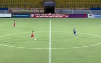 Thái Bá Đạt ghi bàn từ giữa sân, U19 PVF thắng trận ra quân