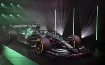 Aston Martin ra mắt xe cho mùa giải 2021