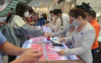 Giá vàng tiếp đà lao dốc