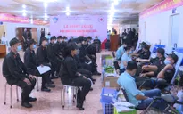 Hàng trăm cảnh sát đặc nhiệm hiến máu cứu người