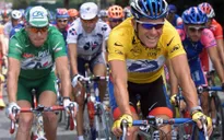 Lance Armstrong tiếp tục dính cáo buộc mới