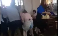 Lại thêm vụ 2 nhóm nữ sinh đánh nhau trong lớp học
