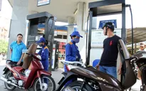 Giá xăng giảm lần đầu tiên sau 5 tháng tăng liên tiếp