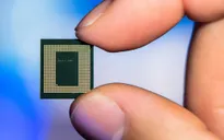 Vì sao một con chip tí hon lại đang khiến giới công nghệ toàn cầu lao đao?