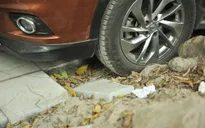 Vỉa hè Hà Nội mới lát đá lại... như cũ