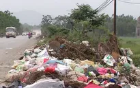 Tồn đọng hàng chục điểm tập kết rác sai quy định tại ngoại thành Hà Nội