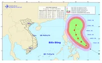 Siêu bão mạnh cấp 17 gần biển Đông