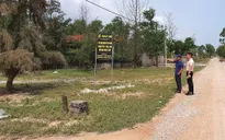 Chứng khoán và bất động sản hút dòng tiền: Tiềm ẩn rủi ro cho thị trường?
