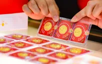 Giá vàng nhảy vọt, vượt mốc 55 triệu đồng/lượng