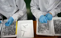 Ống tiêm cải tiến giúp Hàn Quốc đẩy nhanh tiến độ tiêm chủng