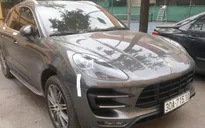 Truy tìm tài xế xe Porsche Macan mang biển số "song sinh"